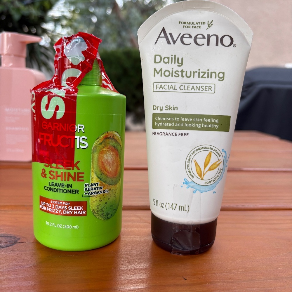 NWT Bundle of Hair, Makeup and Body Care, Monday, Maybelline, Eco Tools, Venus - Picture 8 of 9